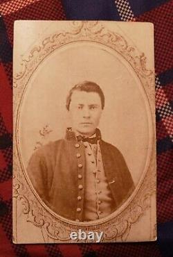 1860s CIVIL WAR SOLDIER. RARE CABINET CARD. HANDSOME HERO