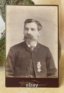 1888-95 GAR Civil War Veteran Cabinet Photo Freeman Charlestown MA. ID'd officer
