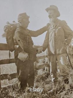 1913 Gettysburg Reunion Photo Yank & Johnny Reb
