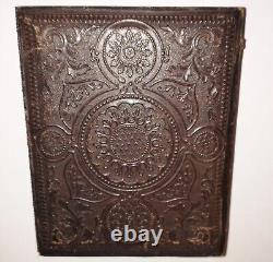 1/2 Plate Tintype Photo of Civil War Soldier Holding Hands Battle of Bull Run