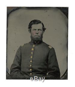 1/6 Plate Civil War Tintype Yankee Captain with Piercing Eyes U. S. Flag Case