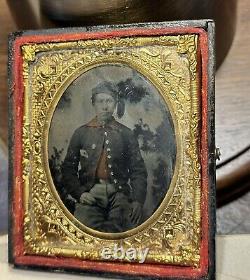 1/6 Tintype Young Civil War Zouave Soldier Tinted Red Collar Corps Badge Buckle
