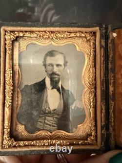 1/9 Ambrotype/Tintype Leather Case Photos 4 Total