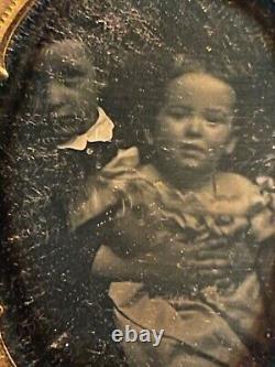 1/9plate Daguerreotype photo 2children in a Gutta Percha case