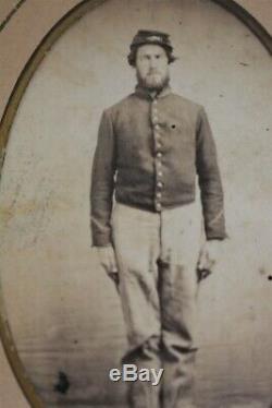 7.25 x 8.5 Framed Civil War Photo of Soldier 73-2