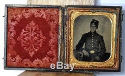 ANTIQUE TIN TYPE CIVIL WAR Photo Union Soldier Seated with Knife in Belt