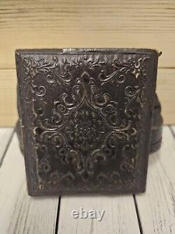 American Civil War SOLDIER Veteran Tintype Photo In Patriotic Half Case