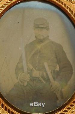 American Civil War Union Cavalry Soldier Ambrotype Gutta Percha Sword Pistol