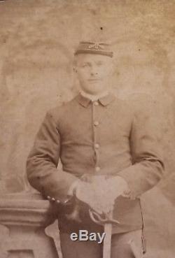 Antigue Civil War Era Cabinet Card Photo Soldier in Uniform With Sword