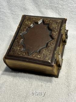 Antique 1860s Civil War Era William W Harding Leather CDV Photo Album with 24 Pics