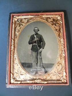 Antique 1/4 Plate Tin Type Civil War Soldier Fully Armed Long Rifle Bayonet Case