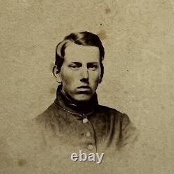 Antique CDV Photograph Handsome Civil War Union Soldier Rochester NY 140th Reg