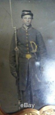 Antique CIVIL War Soldier, Full Body, Tin Frame, 2 Weapons, Waterbury Conn. #15