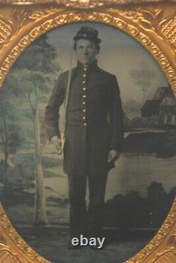 Antique Civil War 1/4 Plate Tintype Photo Armed Union Soldier Young Man Sword