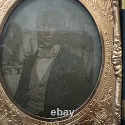 Antique Civil War Daguerreotype Photo Young Man Esteemed Suit Tie With Case