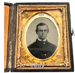 Antique Civil War Officer Ambrotype Photograph Cannons Drums