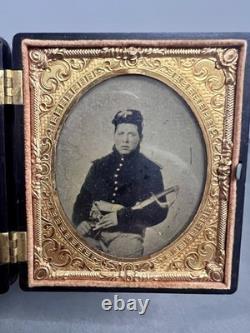 Antique Civil War Soldier With Sword Tintype Photo In Union Case Gutta Percha