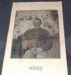 Antique Civil War UNION SOLDIER Tintype Photograph Face Looks Injured & Bandaged