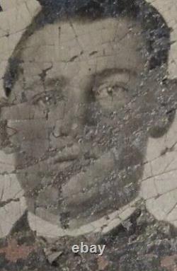 Antique Civil War UNION SOLDIER Tintype Photograph Face Looks Injured & Bandaged