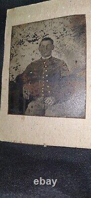 Antique Civil War UNION SOLDIER Tintype Photograph Face Looks Injured & Bandaged