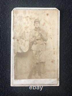 Antique Fairfax Station Virginia Civil War Soldier With Gun And Kepi Cdv Photo