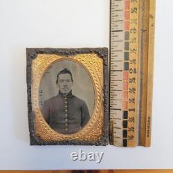 Antique Original Civil War Tintype Of A Union Soldier Photo Frame VERY NICE