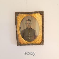 Antique Original Civil War Tintype Of A Union Soldier Photo Frame VERY NICE