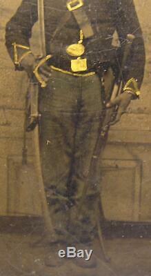 Antique Tintype CIVIL War Soldier With Carbine Rifle, Sword & Pistol Photograph