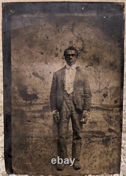 Antique Tintype Photo of African American Man. 1860s Civil War Era