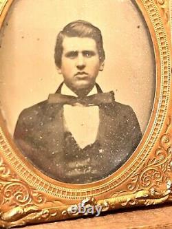 Antique Vintage Civil War Era Image Daguerreotype Gold Filled Photo Gentleman