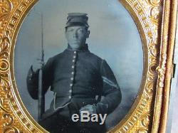 Armed Civil War corporal tintype photograph in thermoplastic case