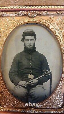 Beautiful 1/4 Plate Tintype Of Armed Union Cavalryman-Free Shipping