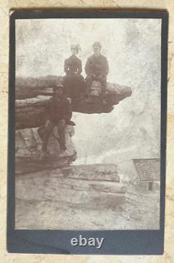CIVIL WAR BLK AMERICAN+FAMILY at UMBRELLA ROCK OVLK'N BATTLE of WAUNATCHIE PHOTO