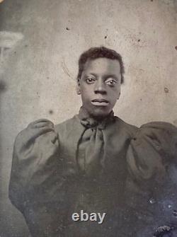 CIVIL WAR ERA AFRICAN AMERICAN YOUNG WOMAN HOUSE SERVANT c1863 TINTYPE PHOTO