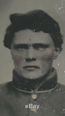 CIVIL WAR SOLDIER Tintype In Case Tinted Photo Very ZOMBIE Looking SOLDIER
