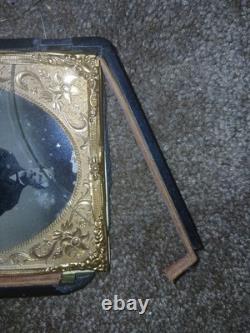 CIVIL WAR union case and photo broken needs repairs