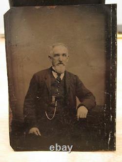 CIVIL War Gar Medallion Ribbon Eagle Tintype Handsome Blue Eyed Man Photograph