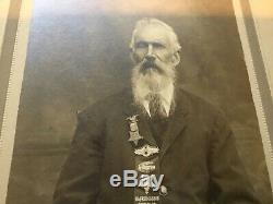 CIVIL War Officer Photo With Medals