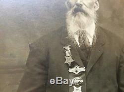 CIVIL War Officer Photo With Medals