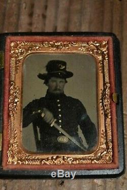 CIVIL War Soldier 1/9th Tintype In Thermoplastic Union Case Sabre Daguerreotype