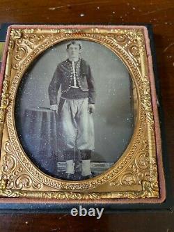 Civil War 1/6 Plate Tintype Union Zouve Soldier in Thermoplastic Case