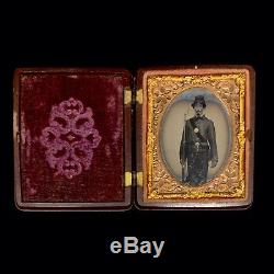 Civil War Ambrotype Photo Armed Soldier / Cap Box / Accoutrements / Artillery
