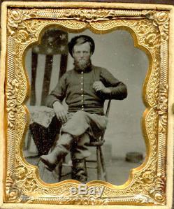 Civil War Cased Tintype Gutta-Percha Union Case with Flag, Seated Soldier GREAT