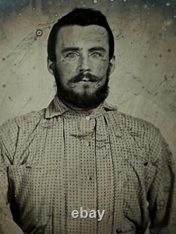 Civil War Era Ambrotype Seated Couple Man & Woman With Gold Jewelry Leather Case