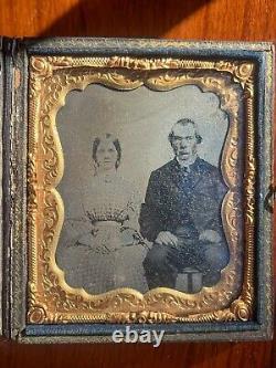 Civil War Era Daguerreotype Photograph 1/4 Plate Couple Stunning Union Case