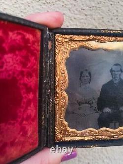 Civil War Era Daguerreotype Photograph 1/4 Plate Couple Stunning Union Case