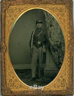 Civil War, Half Plate Ambrotype, Union Artilleryman, Full Case