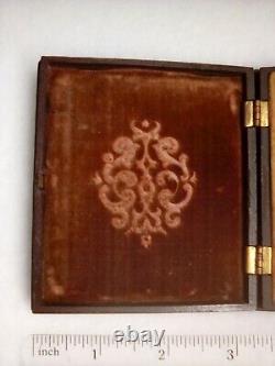 Civil War L, P & Co. Daguerreotype Antique Union Gutta Percha Case