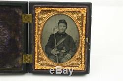 Civil War Photo 1/9th Ambrotype Armed Soldier Revolver & Rifle with Union Case VN