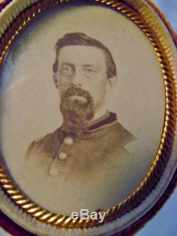 Civil War Photo Colonel Isaac S. Tichenor NY 105th O/Hand Carved MOP Cameo Case